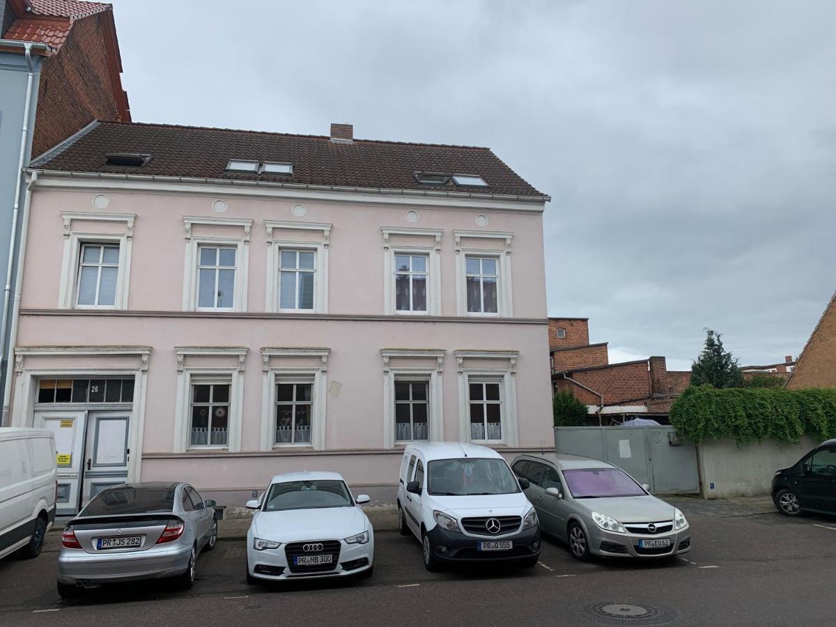 Best-Preis Ferienwohnung Mit Netflix, Self-Check-In, Ebike Ladestation Im Fahrradraum, Wlan - Direkt Am Elberadweg Im Herzen Von ויטנברג מראה חיצוני תמונה